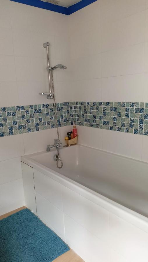 Appartement Cosy Et Chaleureux Saint-Arnoult-en-Yvelines Exterior foto